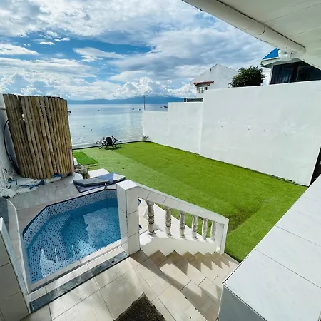 Oceanfront Scuba Villa